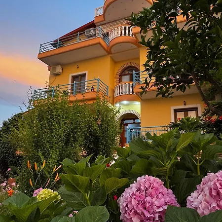 Villa Laura